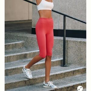 Anthropology new with tags Capri Leggings